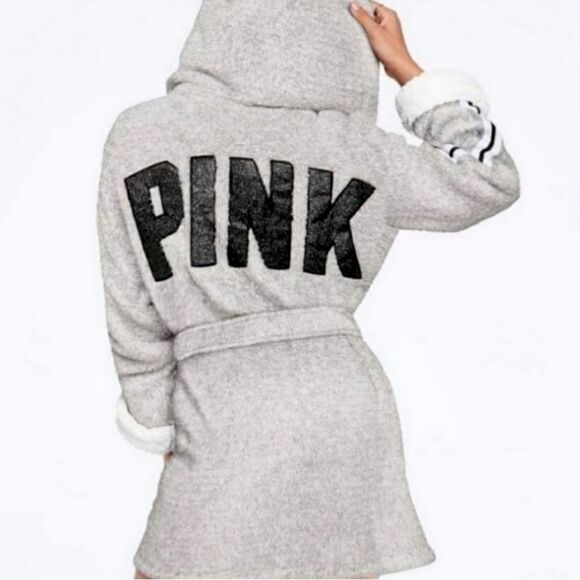 Victoria’s Secret PINK Silver Sparkle Sherpa Bath Robe Size Extra Small/ Small - Picture 1 of 13